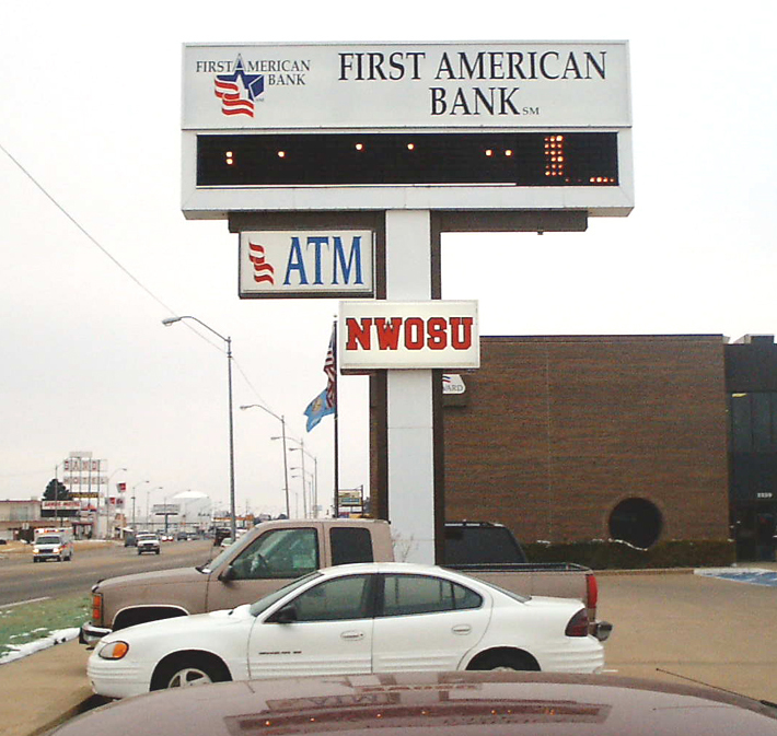 banks in woodward ok